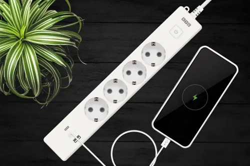 Сетевой удлинитель Powercube PC-6-2M 1.9м (4 розетки) белый (коробка) (PC-6-2M) Сетевой удлинитель Powercube PC-6-2M 1.9м (4 розетки) белый (коробка) (PC-6-2M)