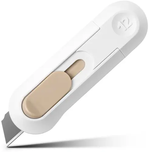 Нож канцелярский Deli NS065White шир.лез.12мм выдвижное лезвие пластик белый блистер (NS065WHITE) (упаковка 24 шт.) Нож канцелярский Deli NS065White шир.лез.12мм выдвижное лезвие пластик белый блистер (NS065WHITE) (упаковка 24 шт.)