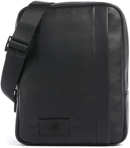 Сумка мужская Piquadro Russel CA3084W137/N черная натур.кожа (CA3084W137/N) Сумка мужская Piquadro Russel CA3084W137/N черная натур.кожа (CA3084W137/N)